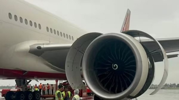 Air India flight from San Francisco to Mumbai stranded in Kolkata