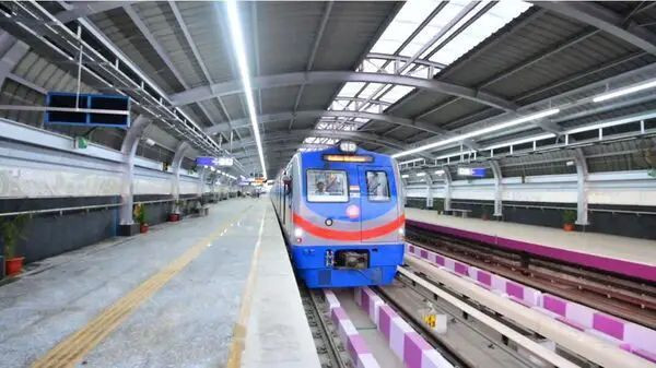 Metro service disrupted