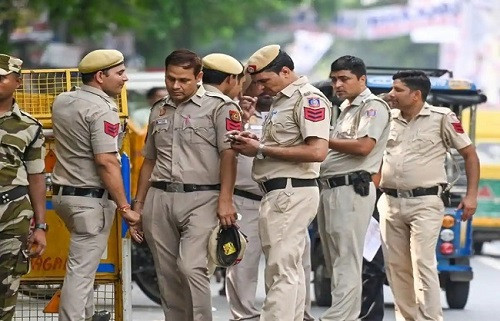 Delhi school bomb scare