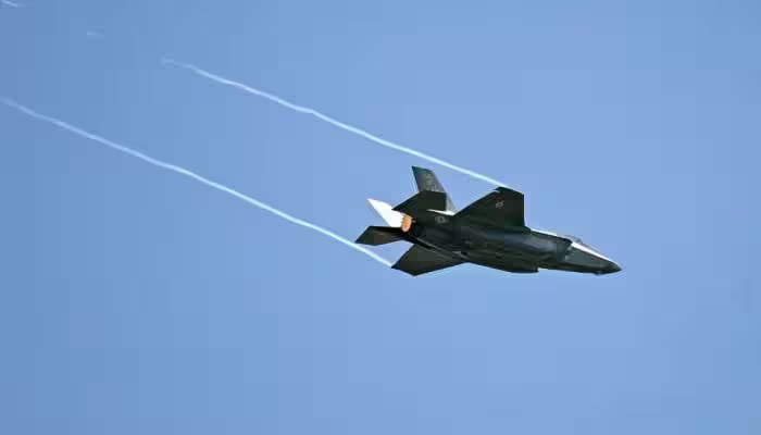 US Navy F-35 Fighter Jet Crashes In California
