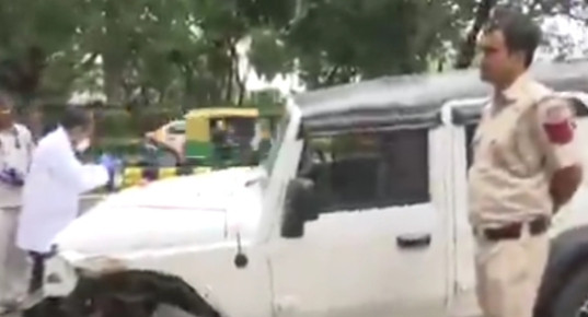 Delhi car accident,