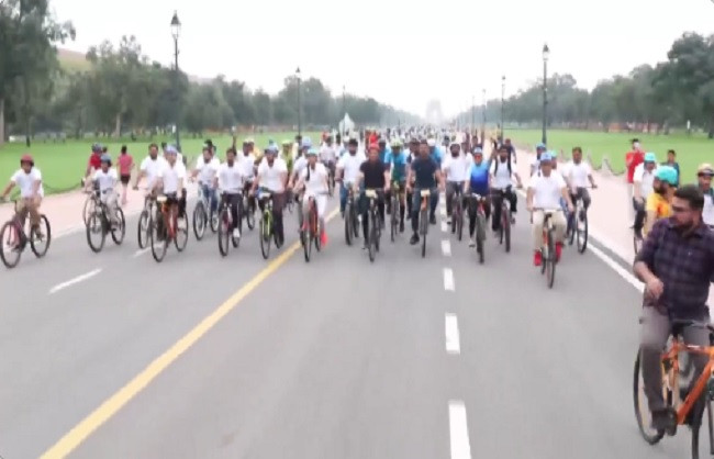 Mansukh Mandaviya bicycle rally
