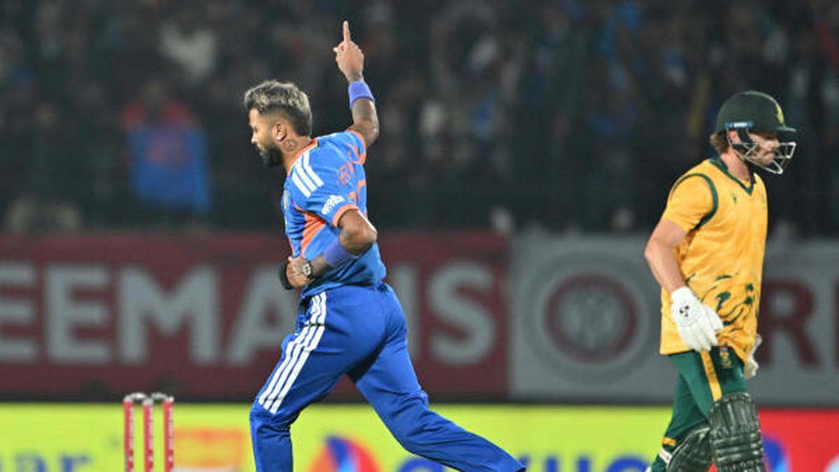 Hardik Pandya reached 100 T20I wickets with the dismissal of Tristan Stubbs