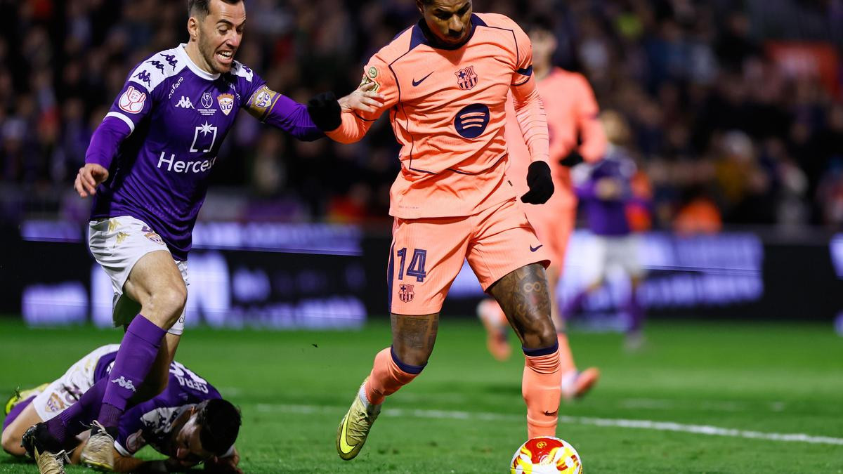 Rashford Seals Barcelona Win Over Guadalajara