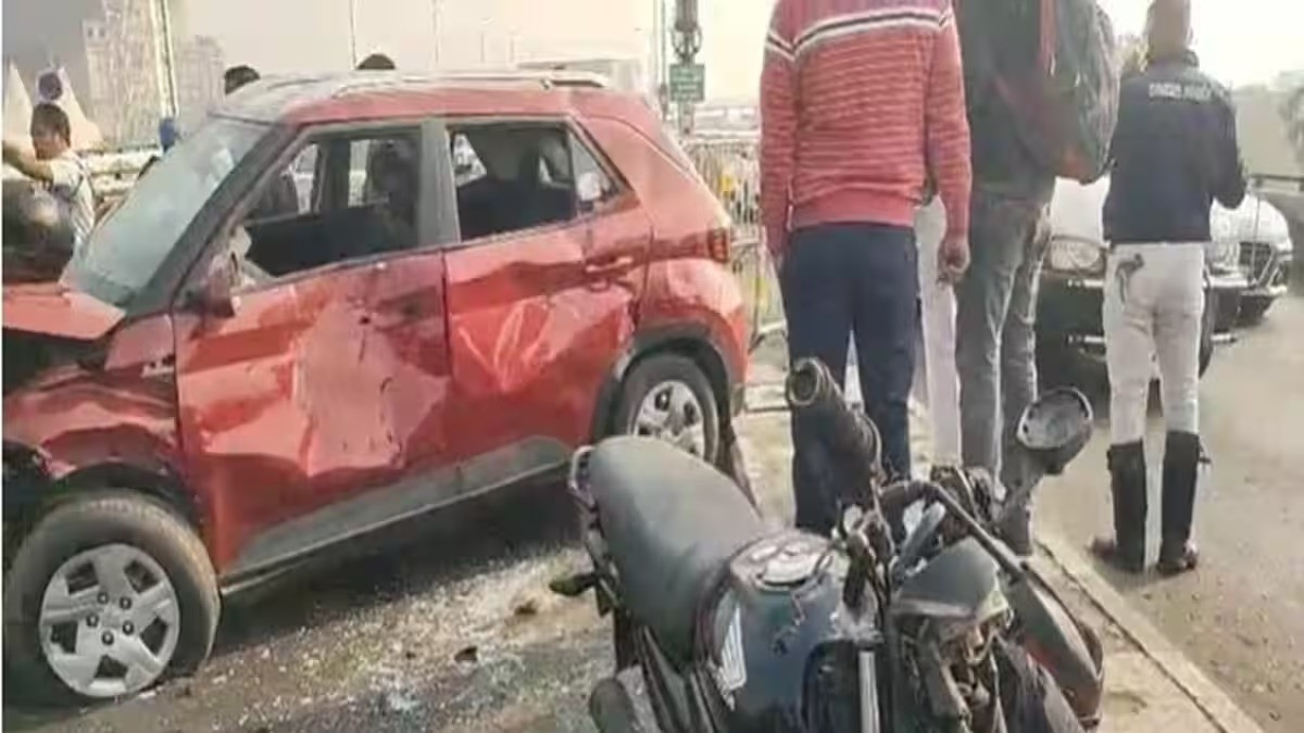 Road Accident in Maa Flyover