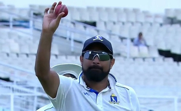 Mohammed Shami in action