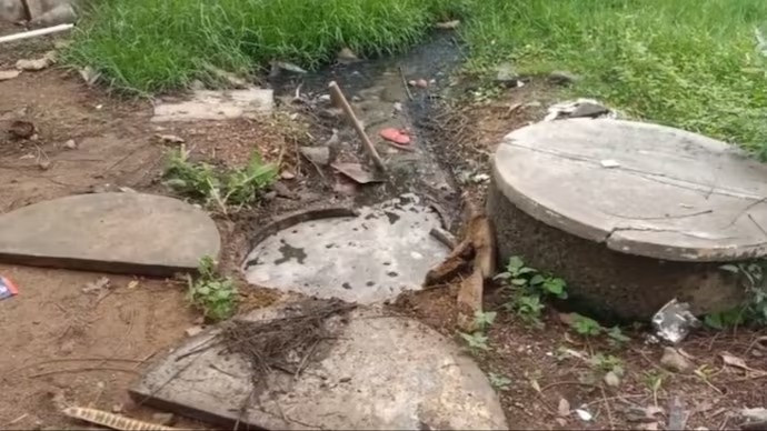 Two Die Cleaning Septic Tank in Karnataka