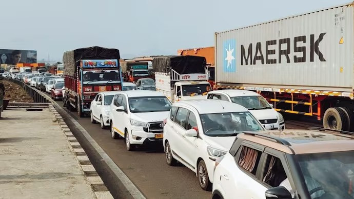 Vehicles stuck in a traffic congestion on the Mumbai-Pune Expressway