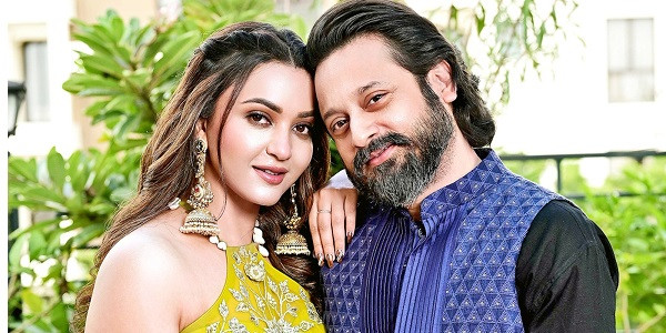 Shiboprasad Mukhejee And Koushani Mukherjee