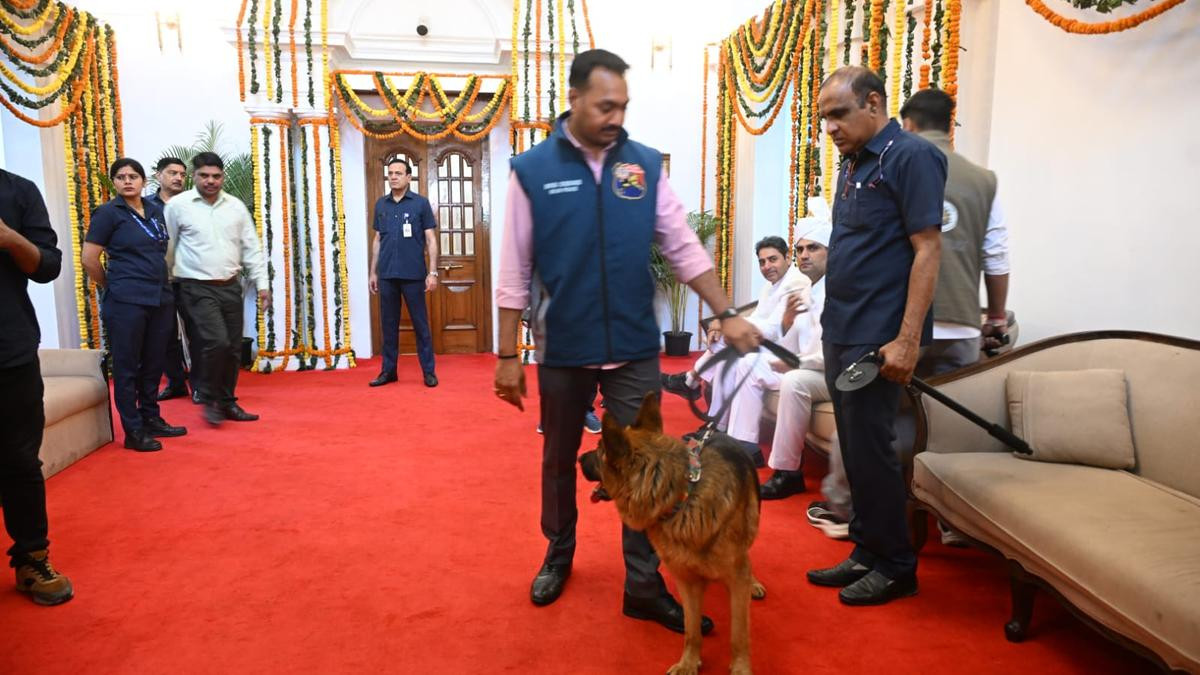 Delhi Assembly Gets Bomb Threat Email