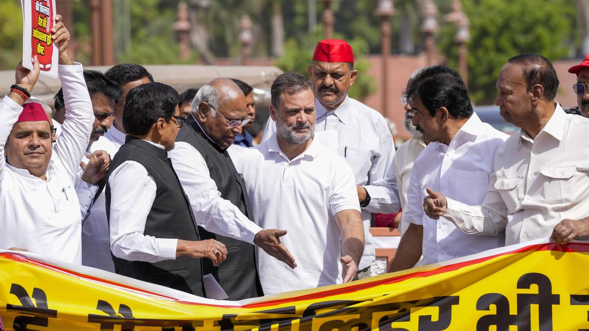 Opposition MPs protest in Parliament of commercial LPG cylinders