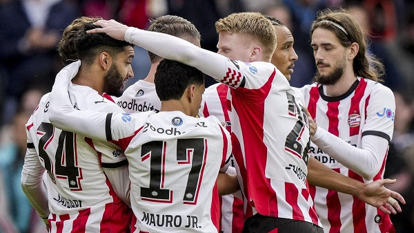 PSV takes Eredivisie title as Feyenoord fails to win