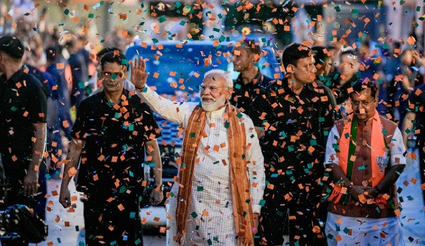 PM's dhoti-panjabi attire for victory speech