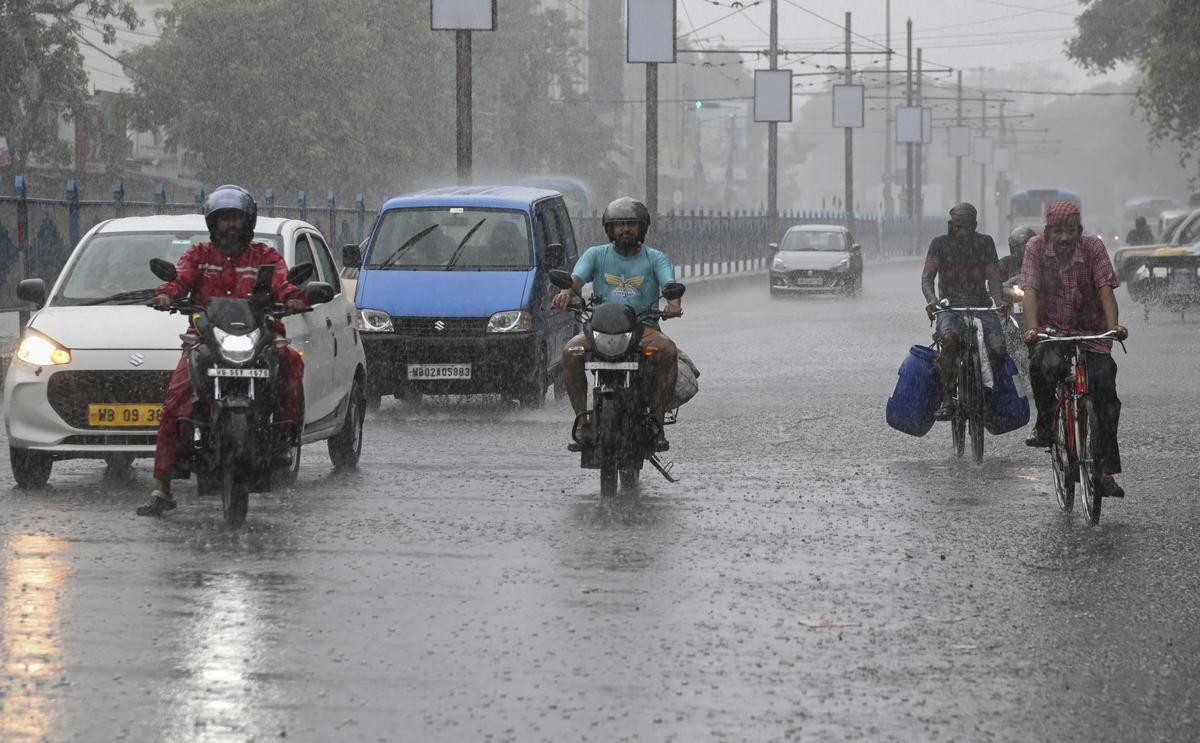 Storms and rain will continue in South Bengal