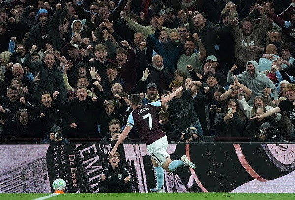 Aston Villa's John McGinn celebrates