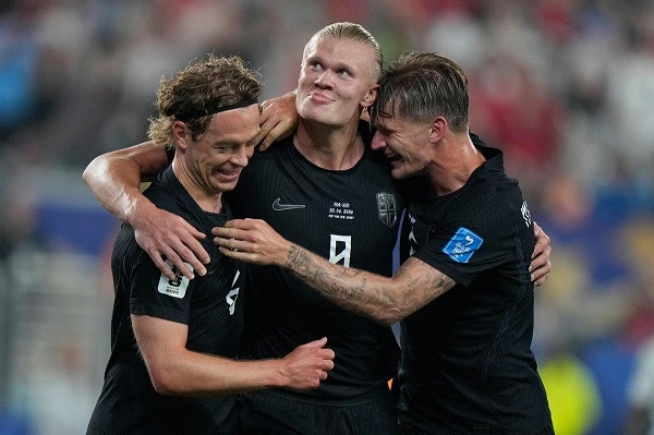 Haaland doubles up again as Norway defeat Senegal