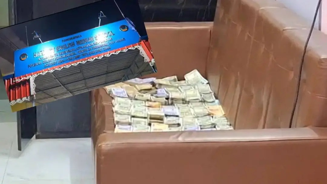 Huge amount of cash found in a school of Kanchrapara