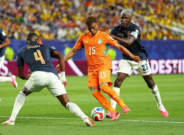 Ivory Coast beat Ecuador in a thriller
