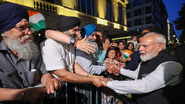 Prime Minister Narendra Modi arrives in Paris