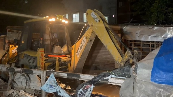 Santoshpur station eviction drive