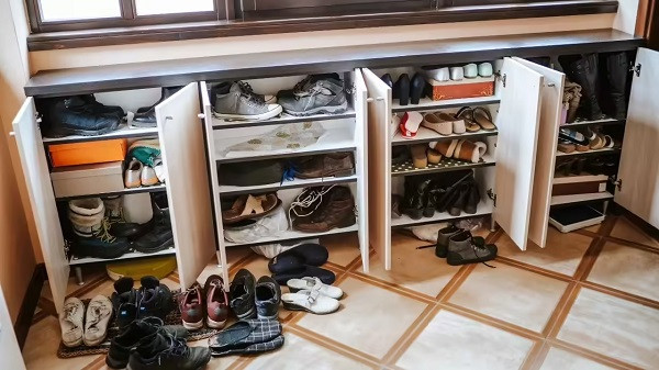 Shoe Rack Vastu