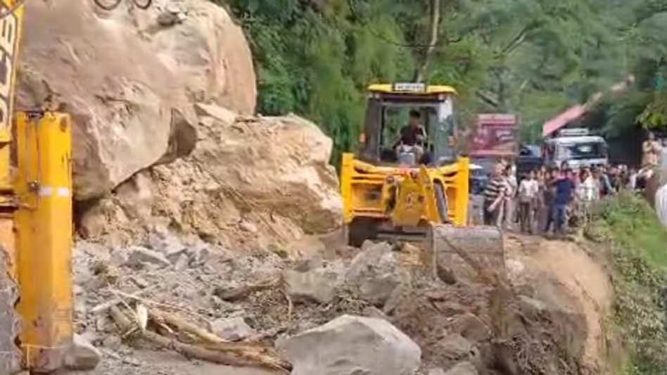 NH-10 Landslide Sevoke Road Closed