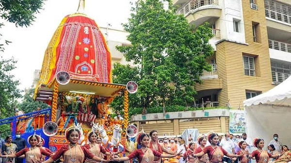 এবার কলকাতার ইসকনের রথের রশিতে টান মুখ্যমন্ত্রী শুভেন্দুর, উৎসবে আমন্ত্রণ শাহকেও!