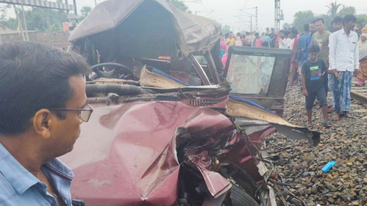 Train accident in Murshidabad