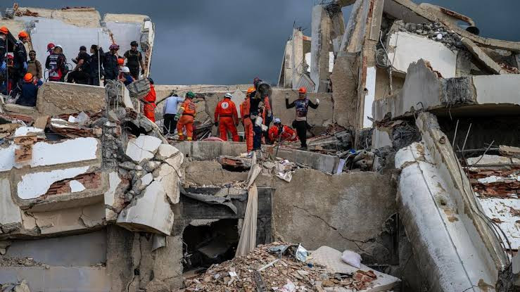 Venezuela Earthquake Death Toll Rises to 2,295
