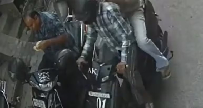 The video of the incident has now gone viral on social media