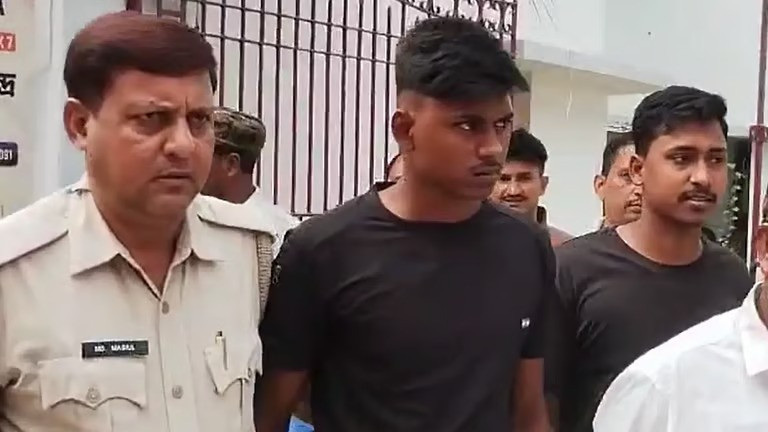Two arrested for beating up police in Malda